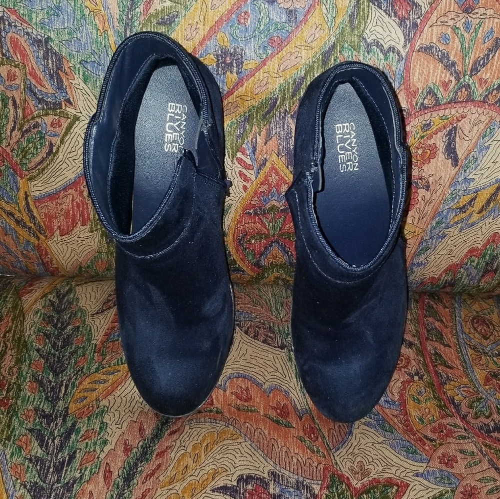 Cayon river blue